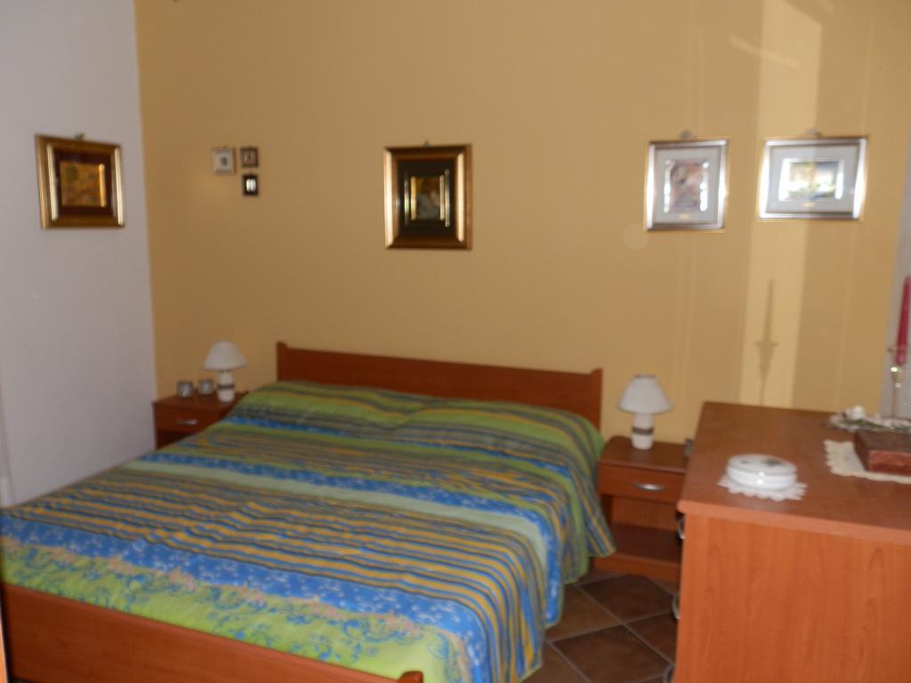 Villa La Pietra à Chiaramonte Gulfi Chambre photo